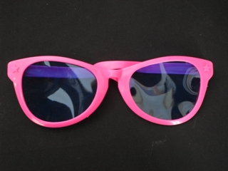giant-sunglasses-pink